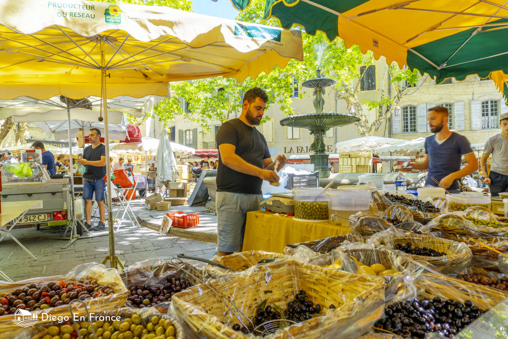 Que faire à Uzès: Guide des 20 Meilleures Expériences pour toute la famille
