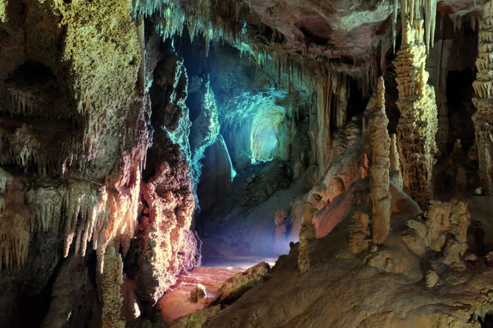 La Grotte de la Salamandre