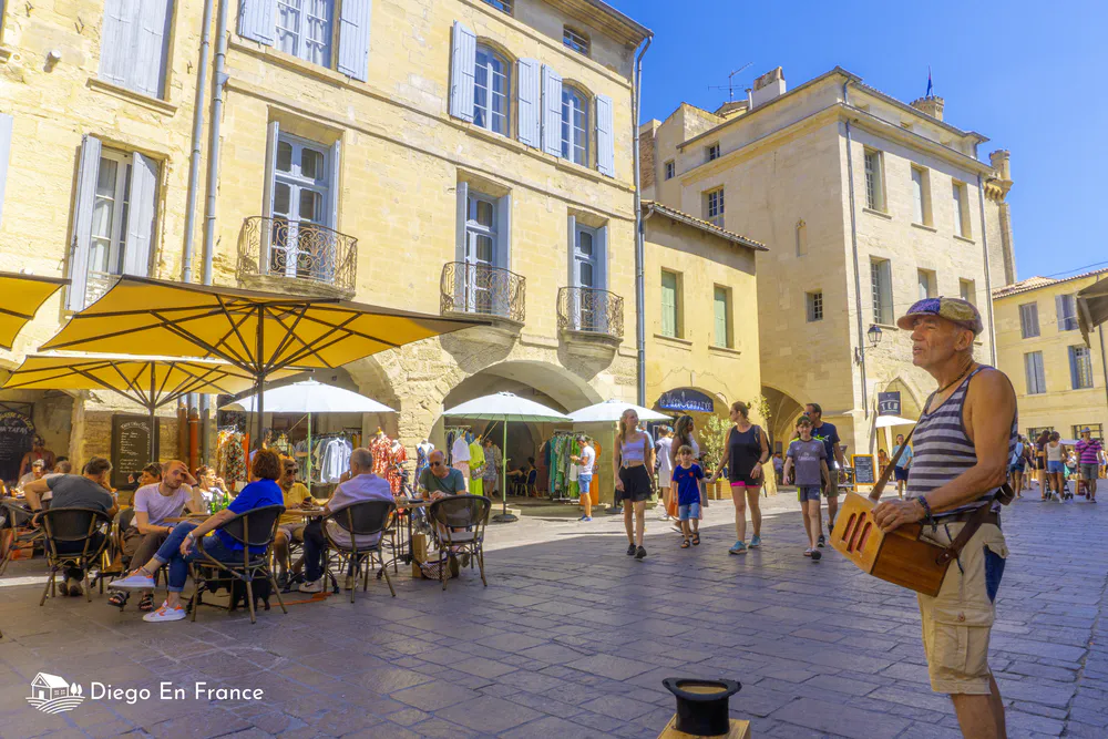 La vieille ville d'Uzès : l'histoire à chaque coin de rue