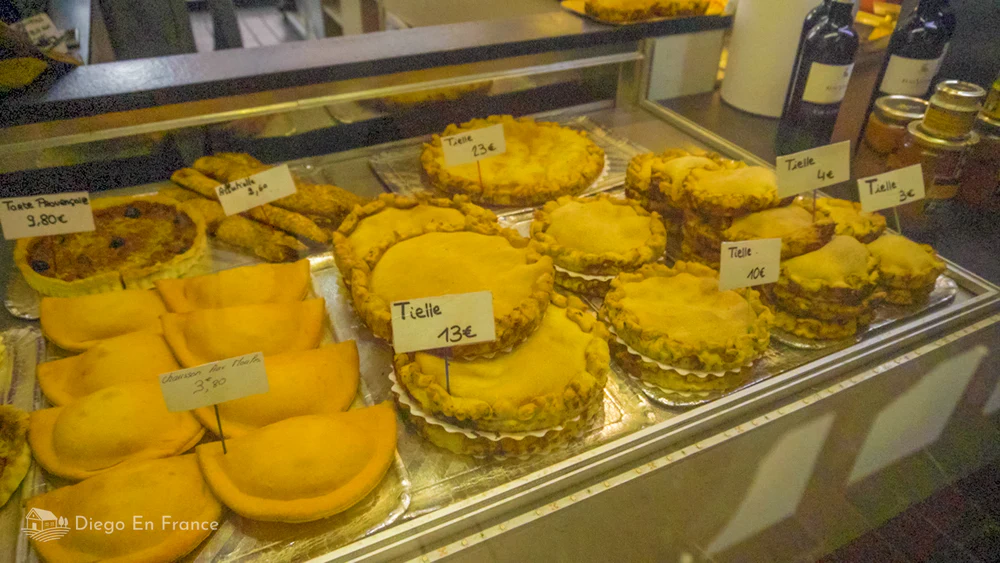 The 12 not to be missed in Sète: Taste the Tielles Sétoises