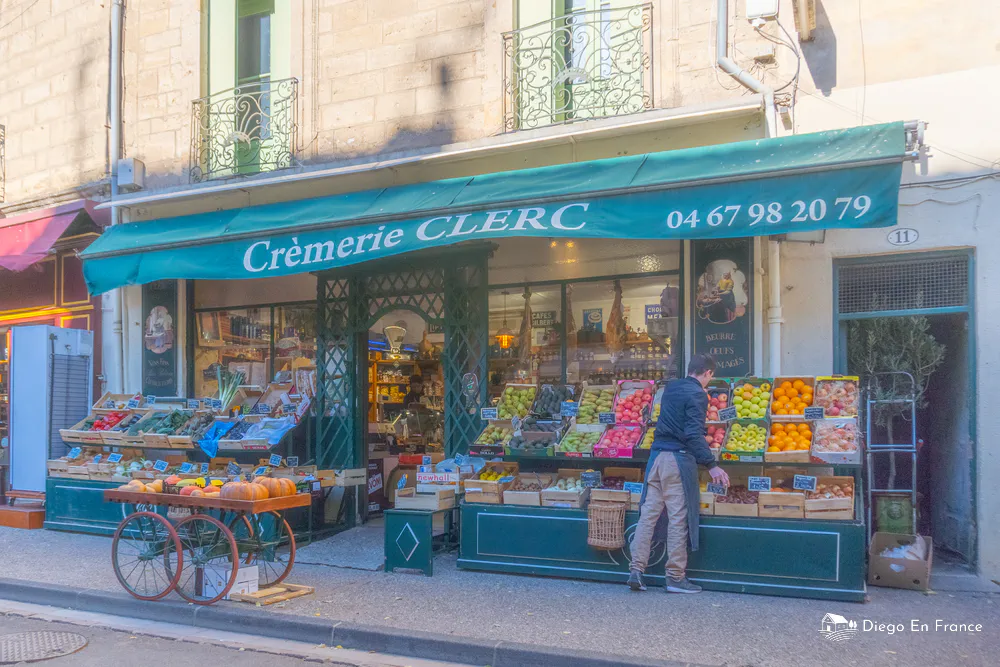 Fotografía de diegoenfrance.com de una tienda tradicional en Pézenas