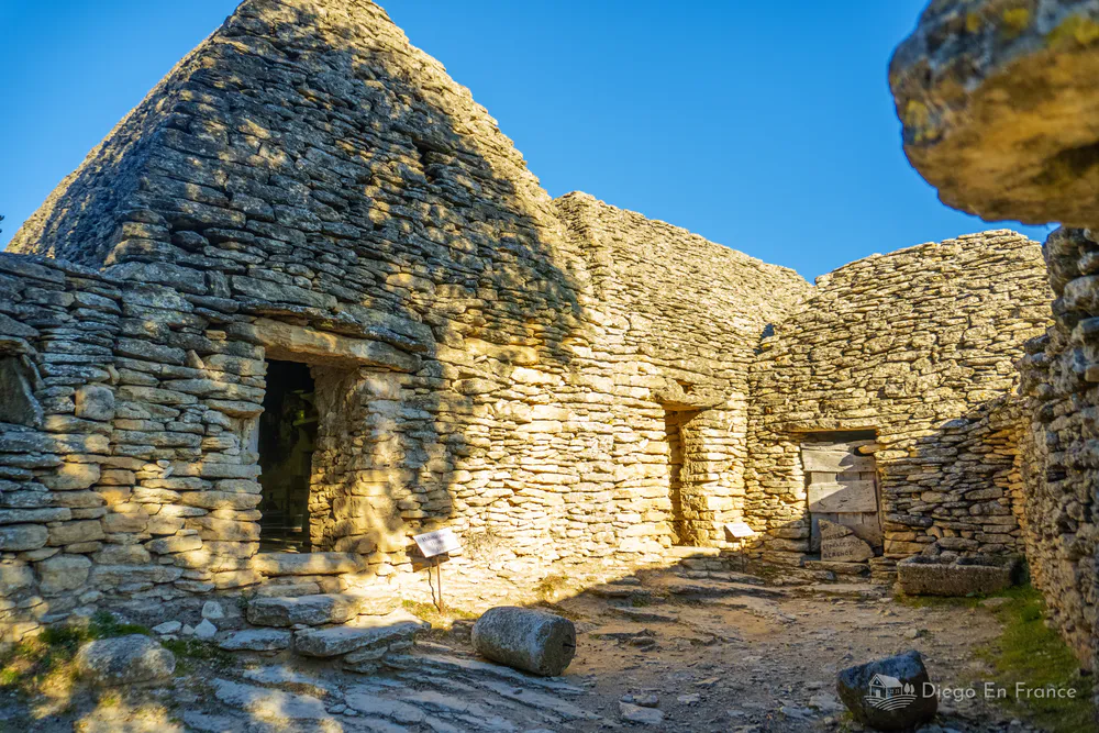 Close-up of the stone houses of the Village des Bories in Gordes, a unique testimony of Provençal rural architecture.