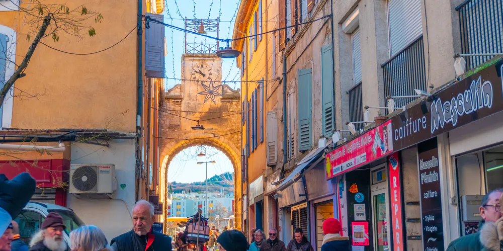 The exceptional market of Apt in the Provence, France