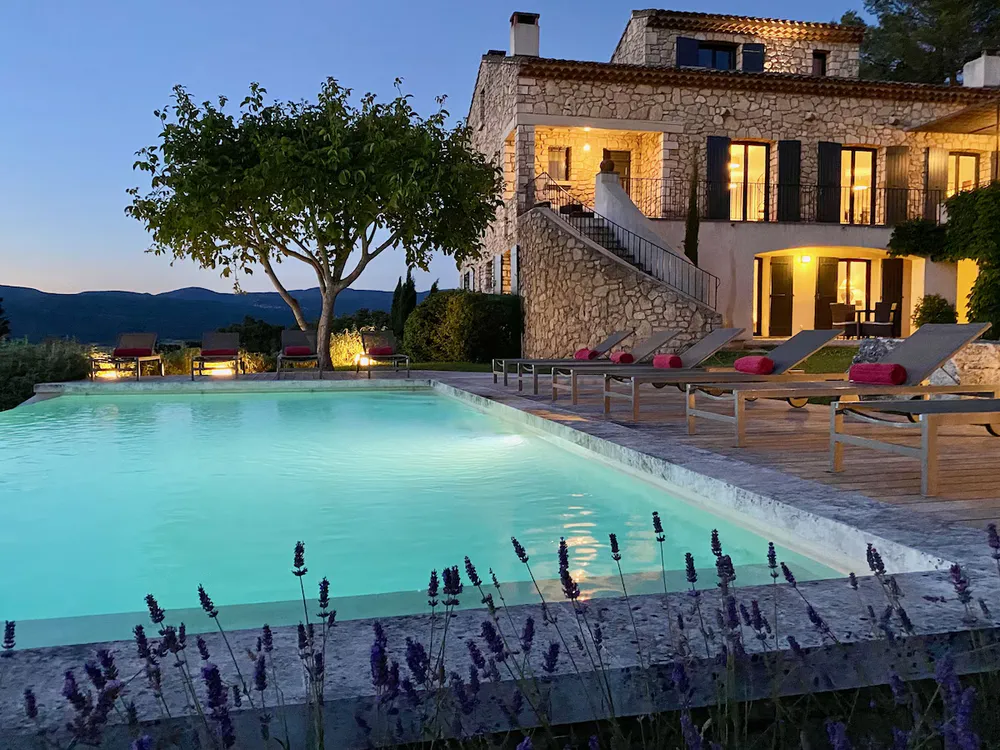 Un alojamiento boutique en Roussillon, ideal para disfrutar en pareja o en familia