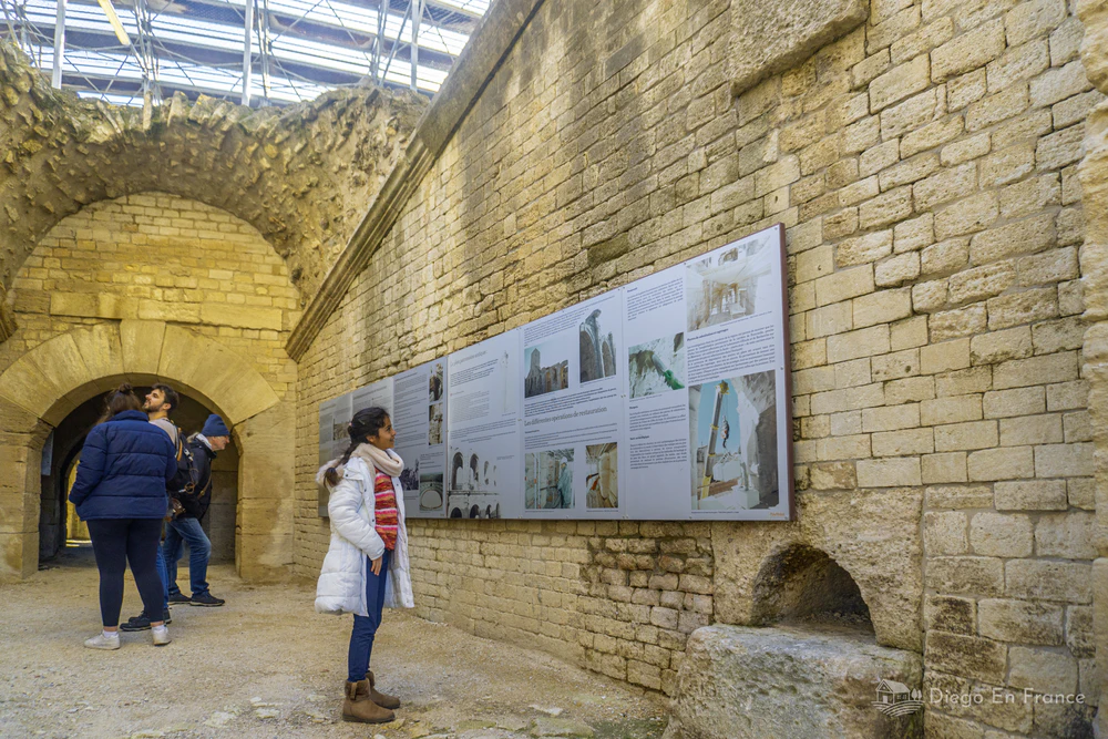 Photo by diegoenfrance.com highlighting the didactic resources of the site, excellent for learning with the family during the visit.