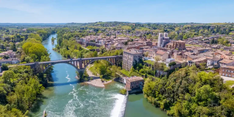 Foto de diegoenfrance, con una impresionante vista aerea de Rabastens y el rio.