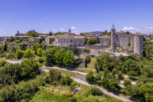 Descubre Lussan: Otro Tesoro Oculto del Sur de Francia para disfrutar en…