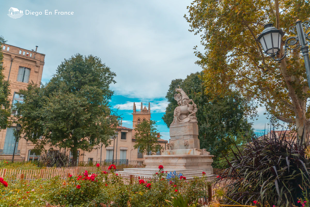 Things to do in Montpellier. A beautiful square in Montpellier with the statue of the unicorns. The Place de la Canourgue, 
