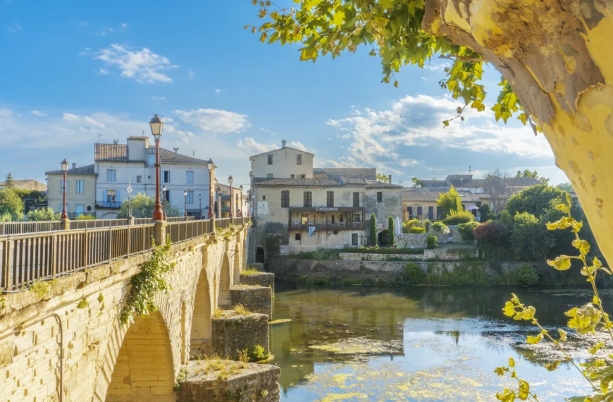 Villages du sud de France en autumn, Sommières