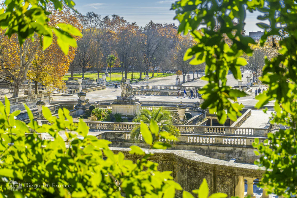 What to see in Nîmes, France : Climbing the Mont Cavalier