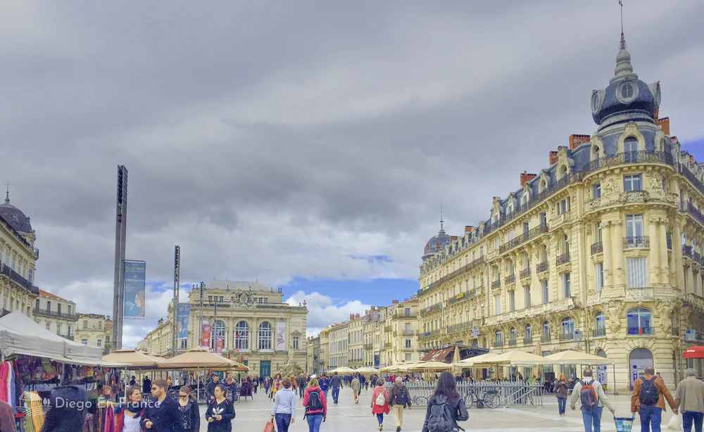 Visiter Montpellier en 1 jour : La Place de la Comedie