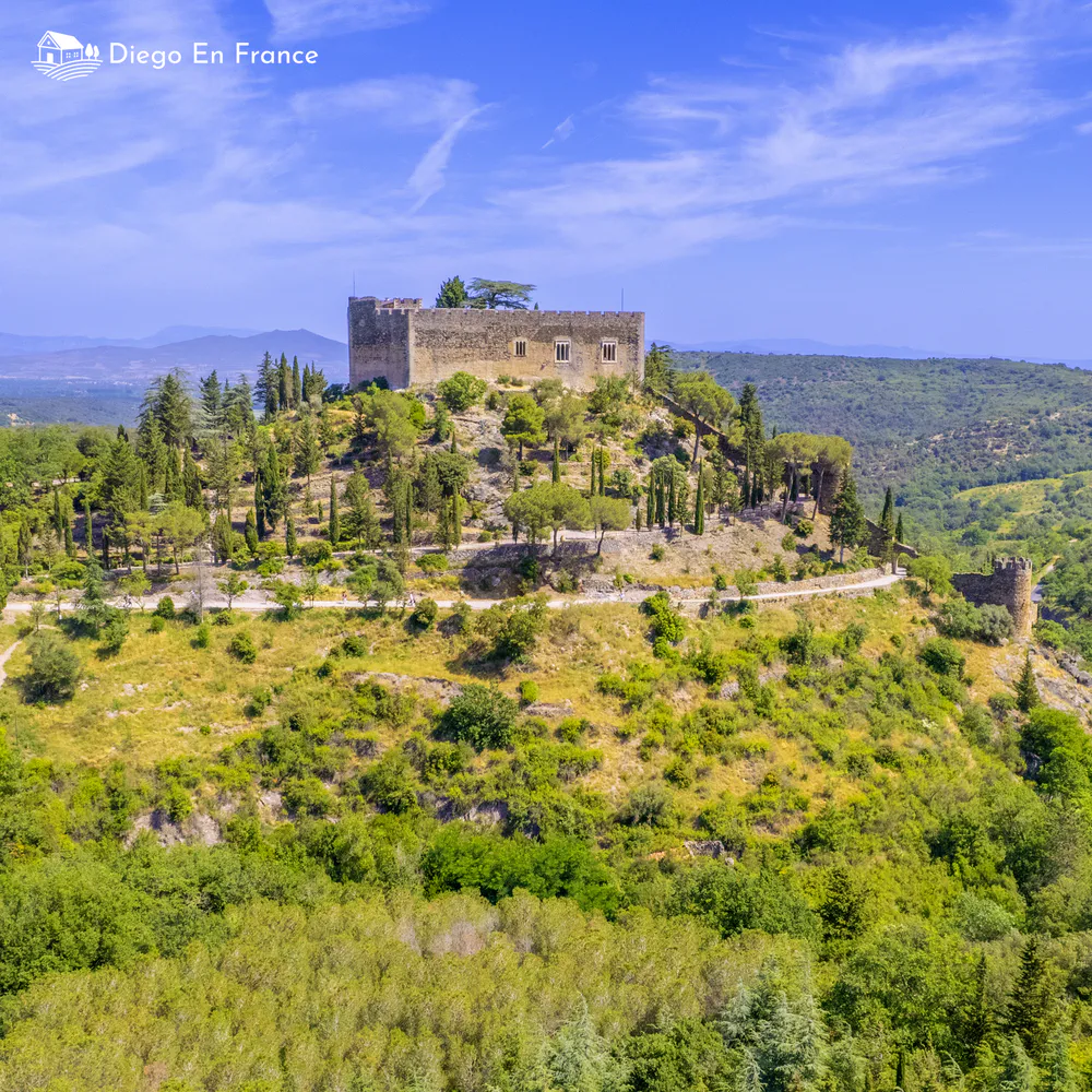 Castillo de Castelnou, Francia, protagonista en visitas de turismo cultural. Fotografía de diegoenfrance.com
