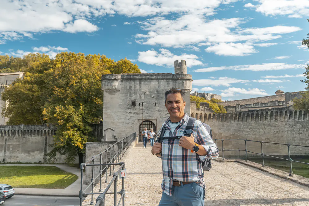Fotografía de diegoenfrance.com capturando el Puente Saint-Bénézet, perfecta para ilustrar qué hacer en Aviñón junto al Ródano