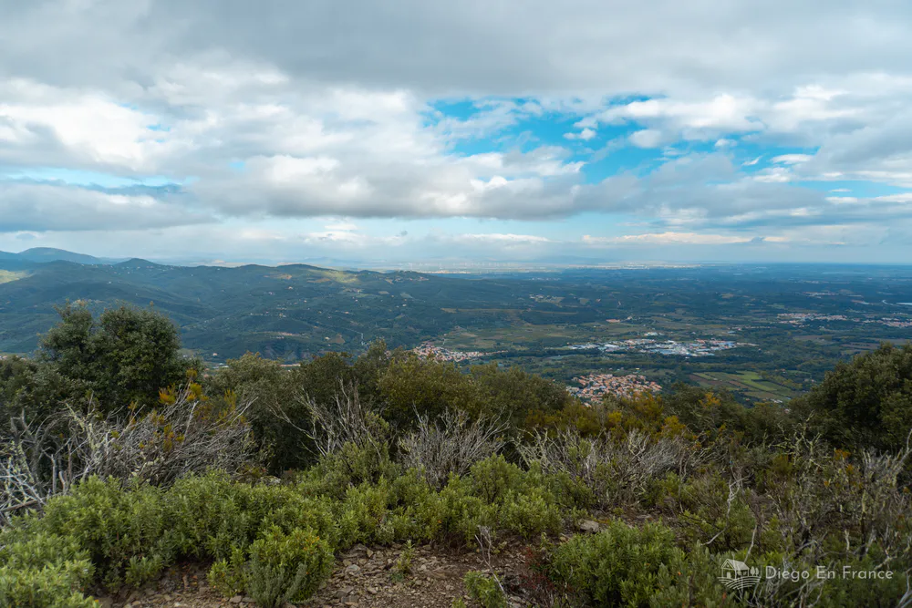 Fotografía de diegoenfrance.com paisaje abierto del Vallespir desde las alturas.